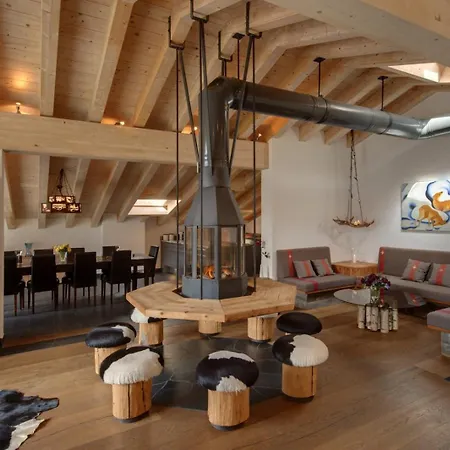 شقة Chalet Courmayeur: Your Alpine Sanctuary كورمايور
